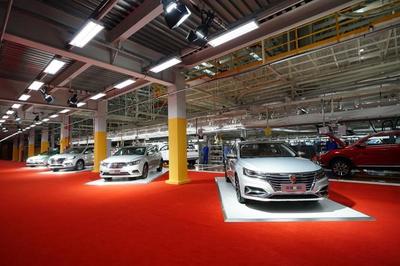 荣威RX3于上汽郑州工厂下线，预计起售价八万元